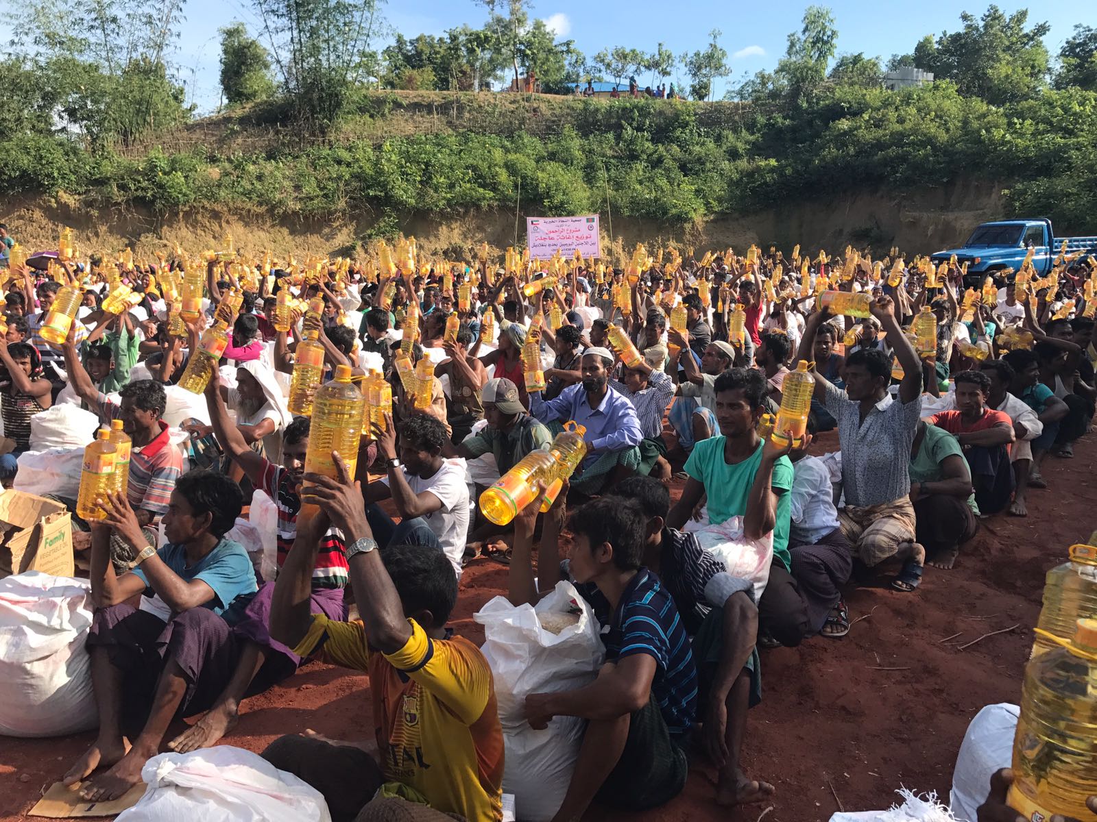 10 الاف شخص مستفيدين