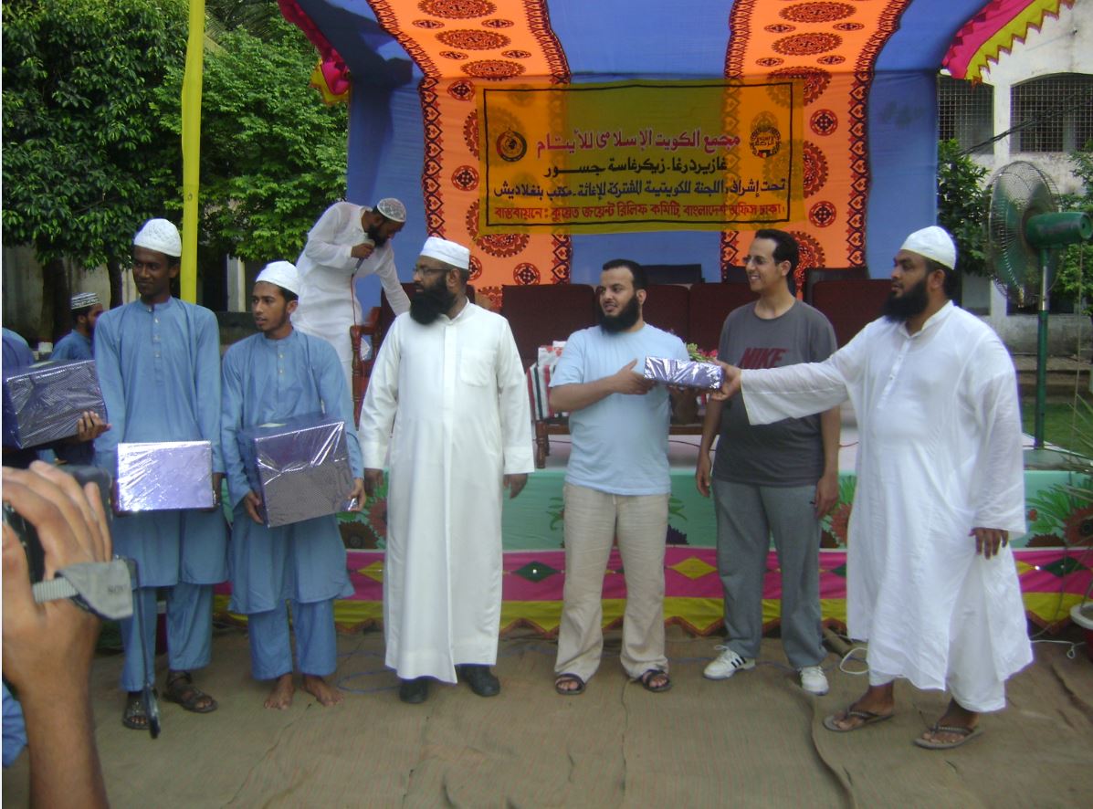 رعاية الايتام من اولويات النجاة الخيرية